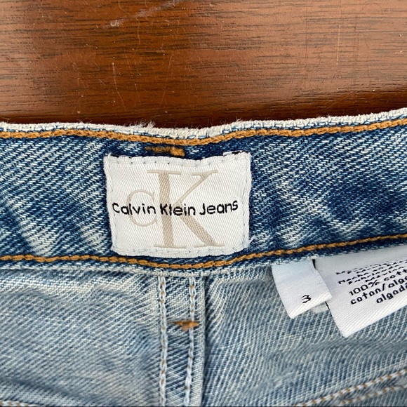 Calvin Klein high rise vintage cut off shorts size 3 - Picture 4 of 4